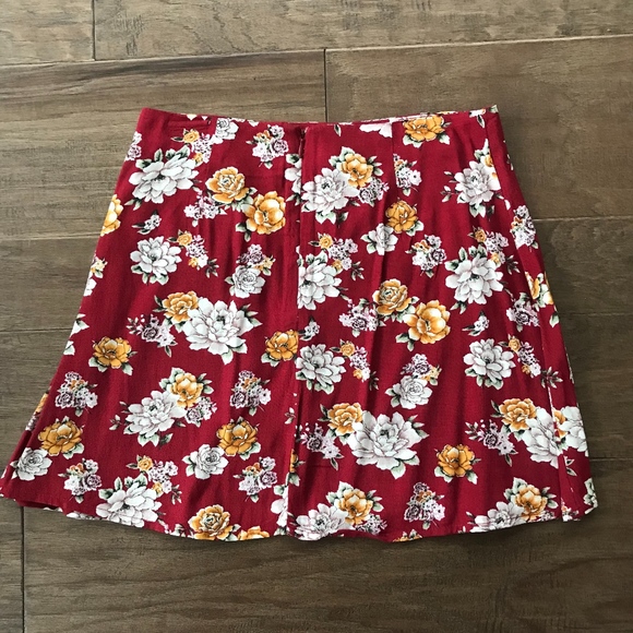Forever 21 Floral Skirt - Picture 3 of 3